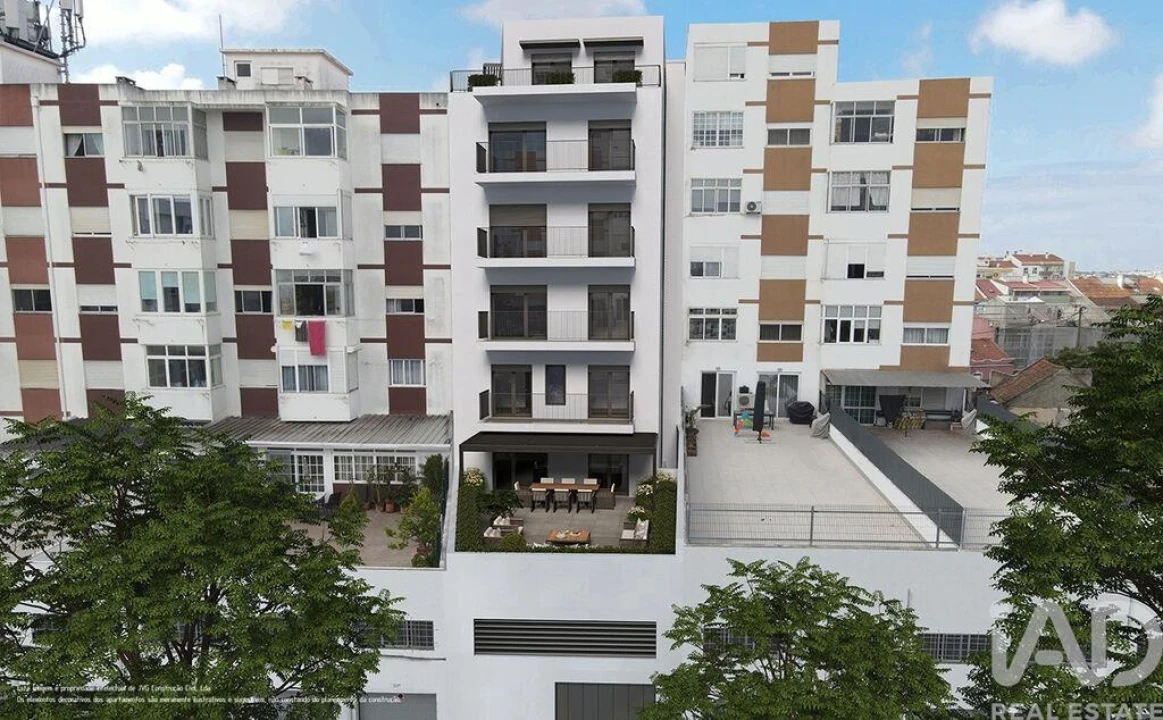 Apartamento T3 para Venda em Laranjeiro e Feijó Foto 11