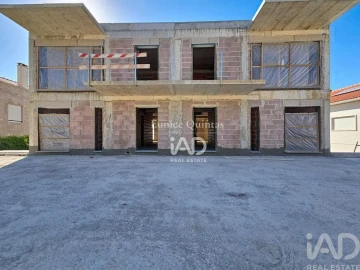 Moradia T3 para Venda em Mafra