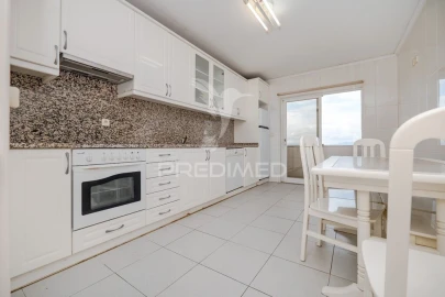 Apartamento T3 para Venda em Ferreiros e Gondizalves