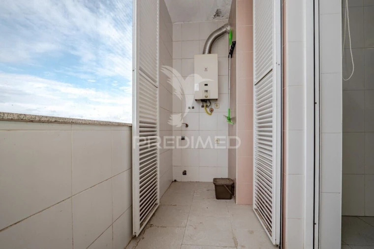 Apartamento T3 para Venda em Ferreiros e Gondizalves Foto 15