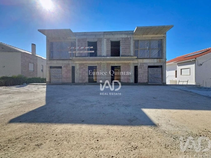Moradia T3 para Venda em Mafra Foto 2