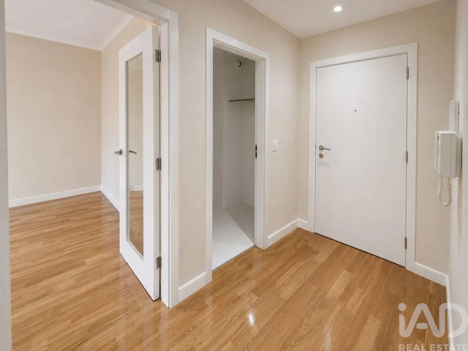Apartamento T1 para Venda em Madalena Foto 11