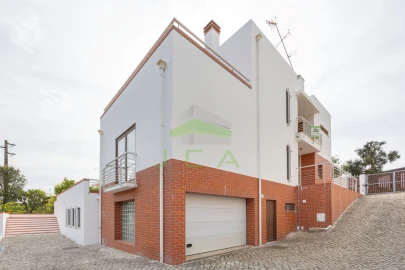 Moradia T6 para Venda em Leiria, Pousos, Barreira e Cortes