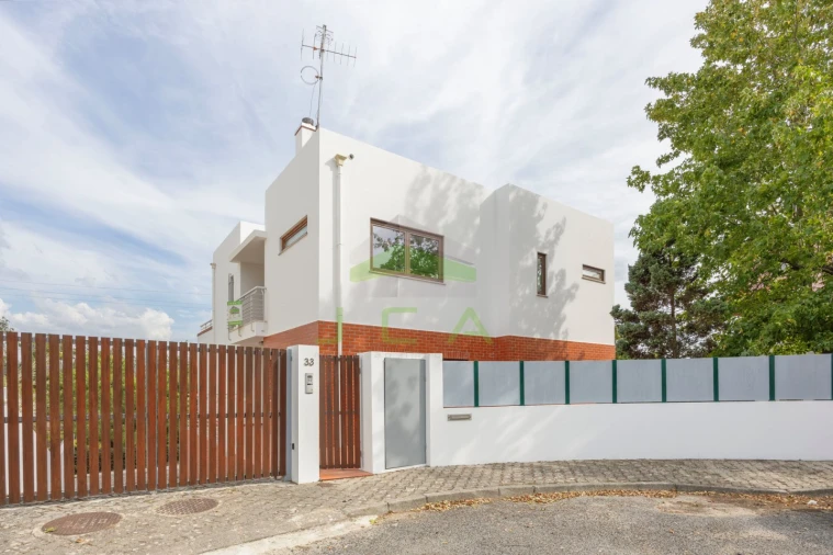Moradia T6 para Venda em Leiria, Pousos, Barreira e Cortes Foto 2