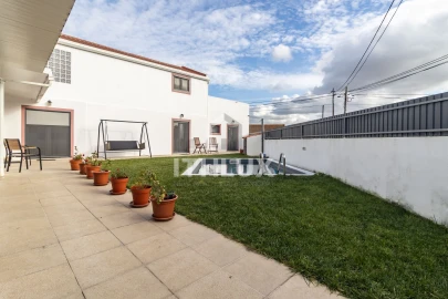 Moradia T4 para Venda em Alhos Vedros