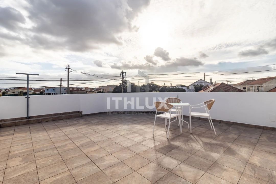 Moradia T4 para Venda em Alhos Vedros Foto 43
