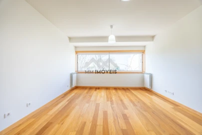 Apartamento T1 para Arrendamento em Santa Marinha e São Pedro da Afurada