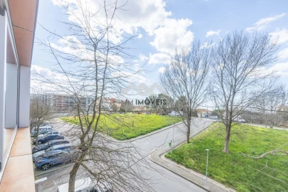 Apartamento T1 para Arrendamento em Santa Marinha e São Pedro da Afurada