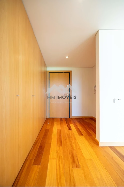 Apartamento T1 para Arrendamento em Santa Marinha e São Pedro da Afurada