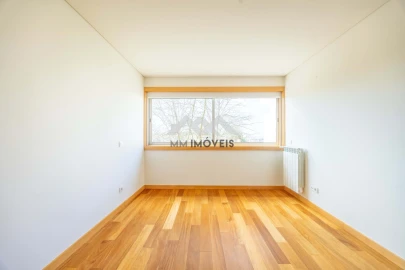 Apartamento T1 para Arrendamento em Santa Marinha e São Pedro da Afurada