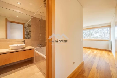 Apartamento T1 para Arrendamento em Santa Marinha e São Pedro da Afurada