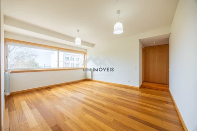 Apartamento T1 para Arrendamento em Santa Marinha e São Pedro da Afurada