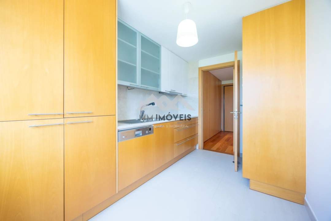 Apartamento T1 para Arrendamento em Santa Marinha e São Pedro da Afurada Foto 5