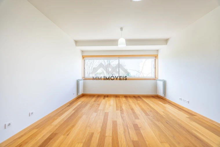 Apartamento T1 para Arrendamento em Santa Marinha e São Pedro da Afurada Foto 12