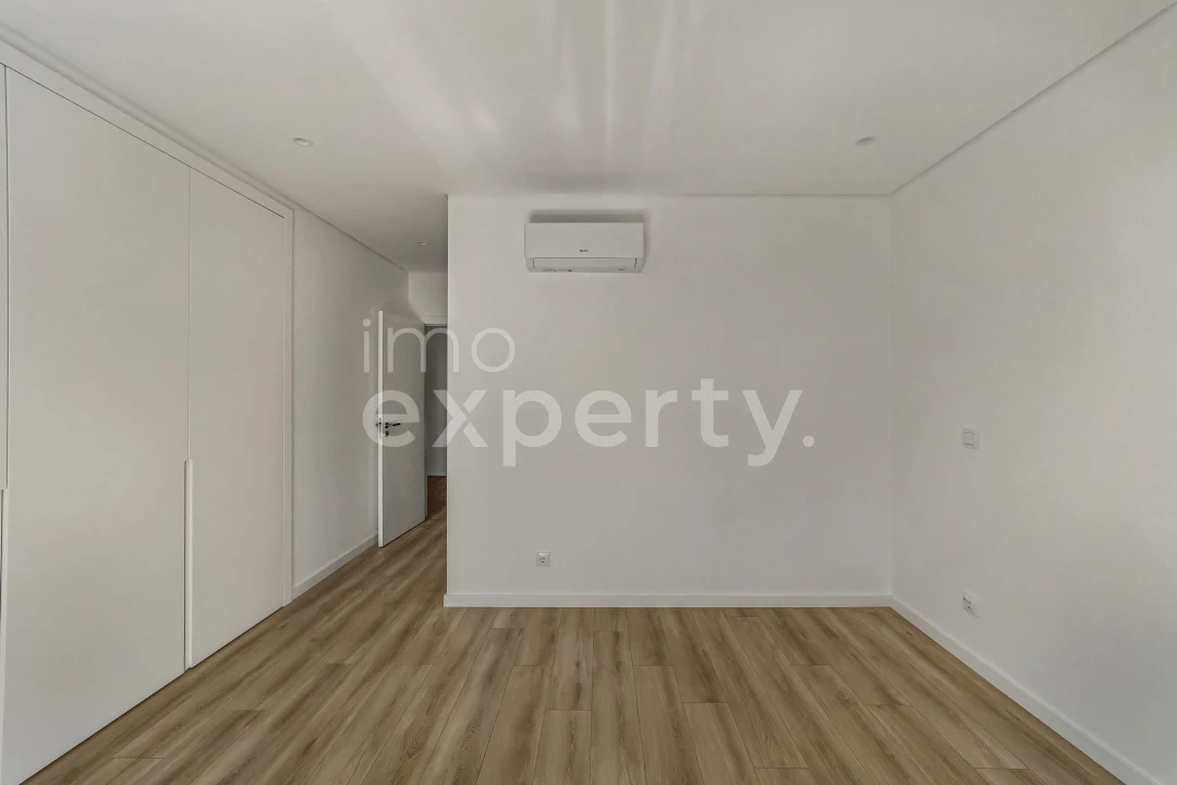 Apartamento T2 para Arrendamento em Mafra Foto 6