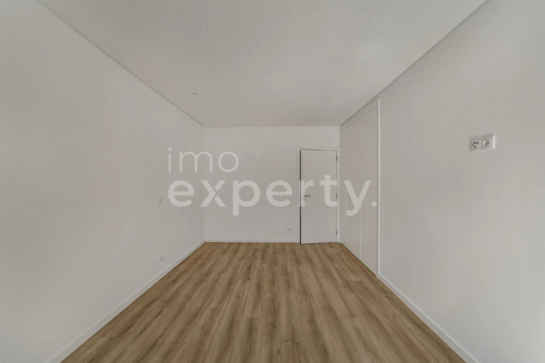Apartamento T2 para Arrendamento em Mafra Foto 15