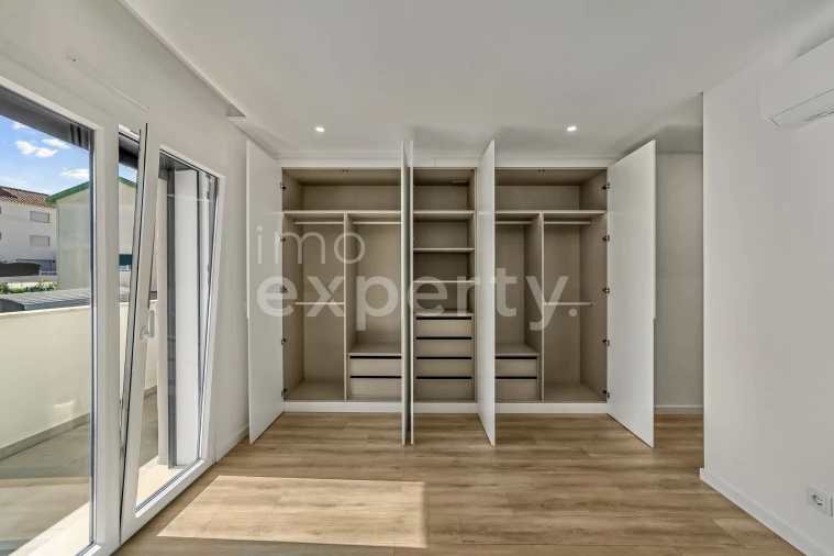 Apartamento T2 para Arrendamento em Mafra Foto 8
