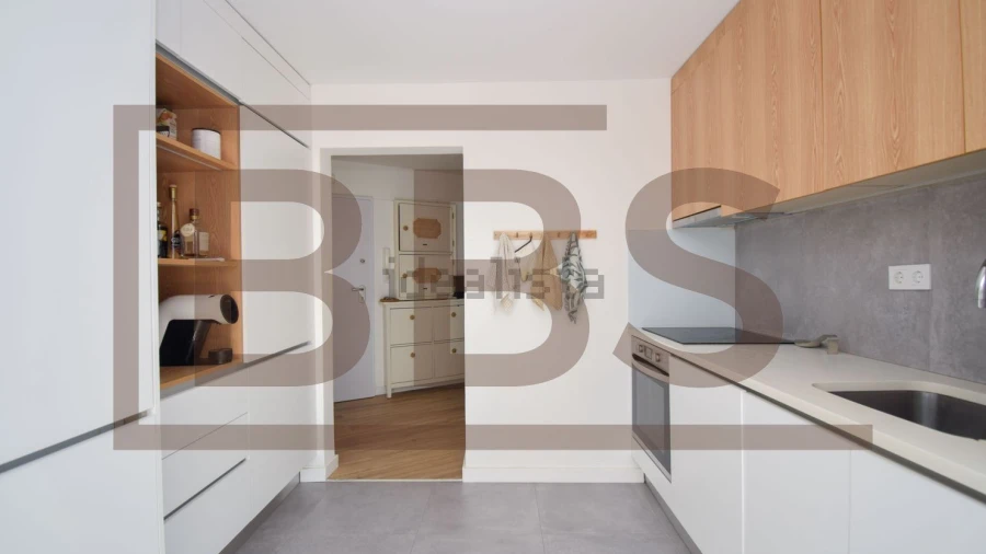 Apartamento T3 para Venda em Carcavelos e Parede
