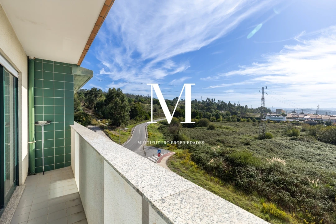 Apartamento T2 para Venda em Valongo Foto 18