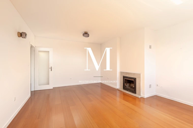 Apartamento T2 para Venda em Valongo Foto 4