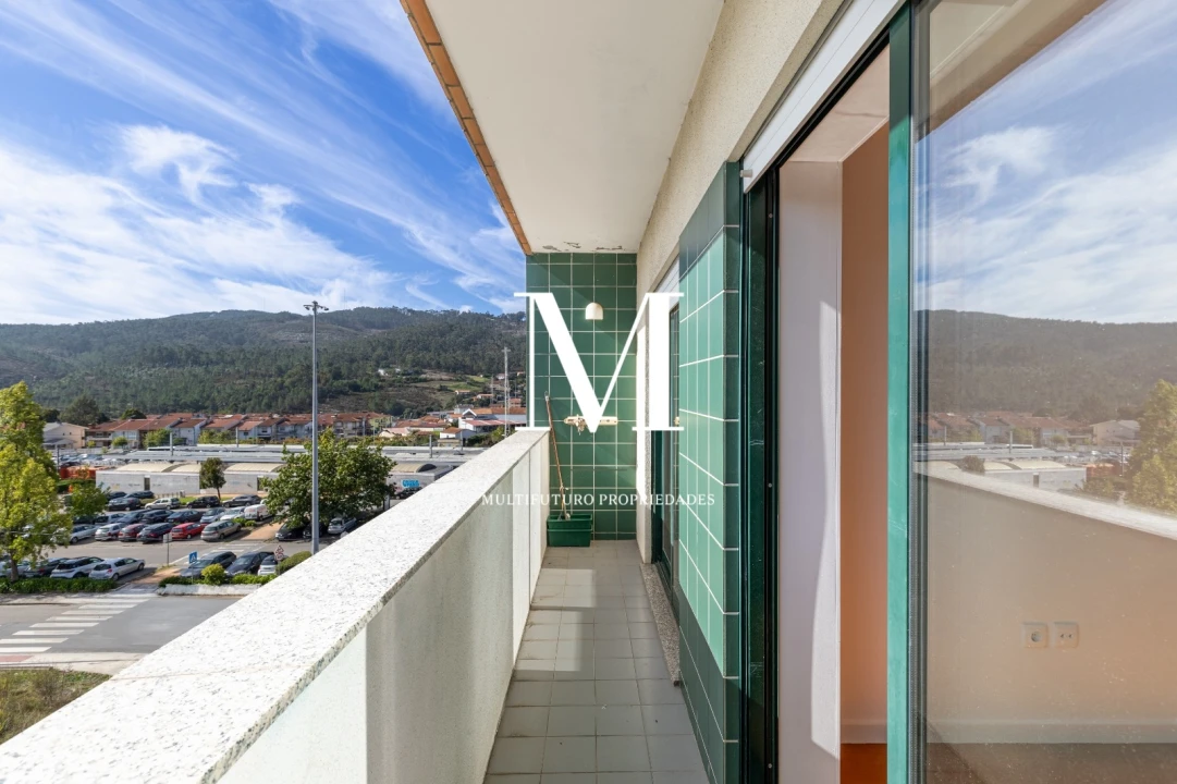 Apartamento T2 para Venda em Valongo Foto 15