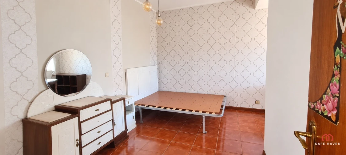Apartamento T4 para Venda em Guarda Foto 4
