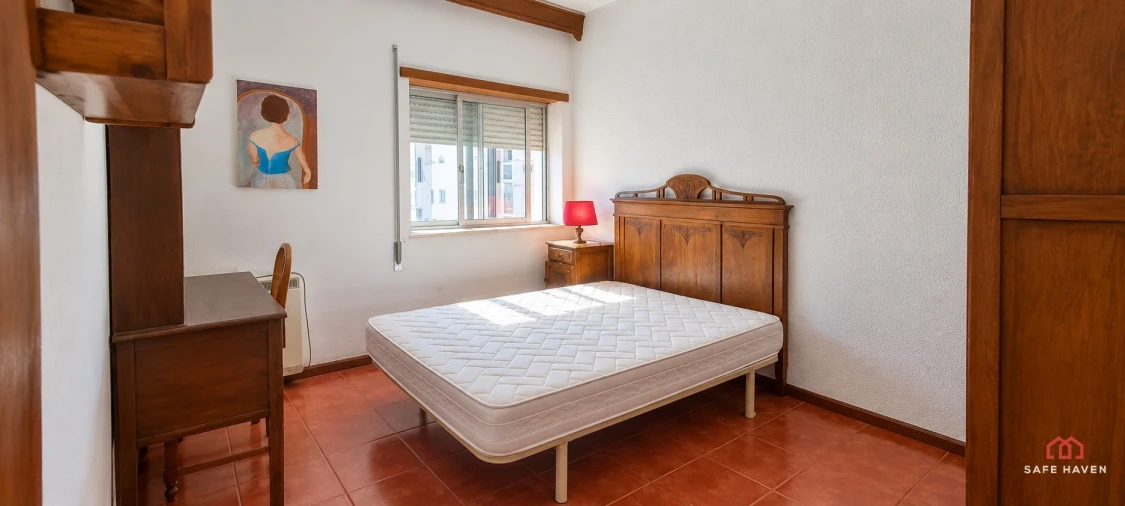 Apartamento T4 para Venda em Guarda Foto 5