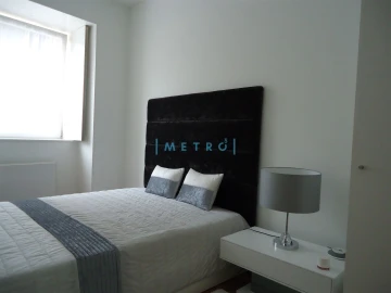 Apartamento T1 para Arrendamento em Aldoar, Foz do Douro e Nevogilde