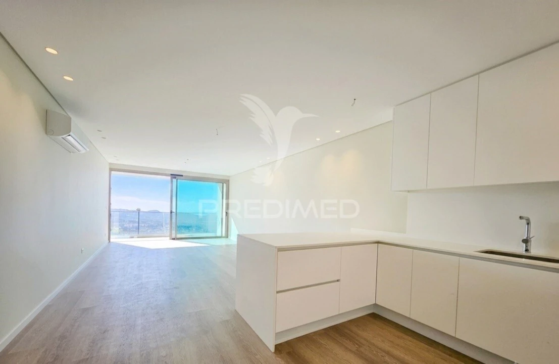 Apartamento T3 para Venda em Estreito de Camara de Lobos Foto 5