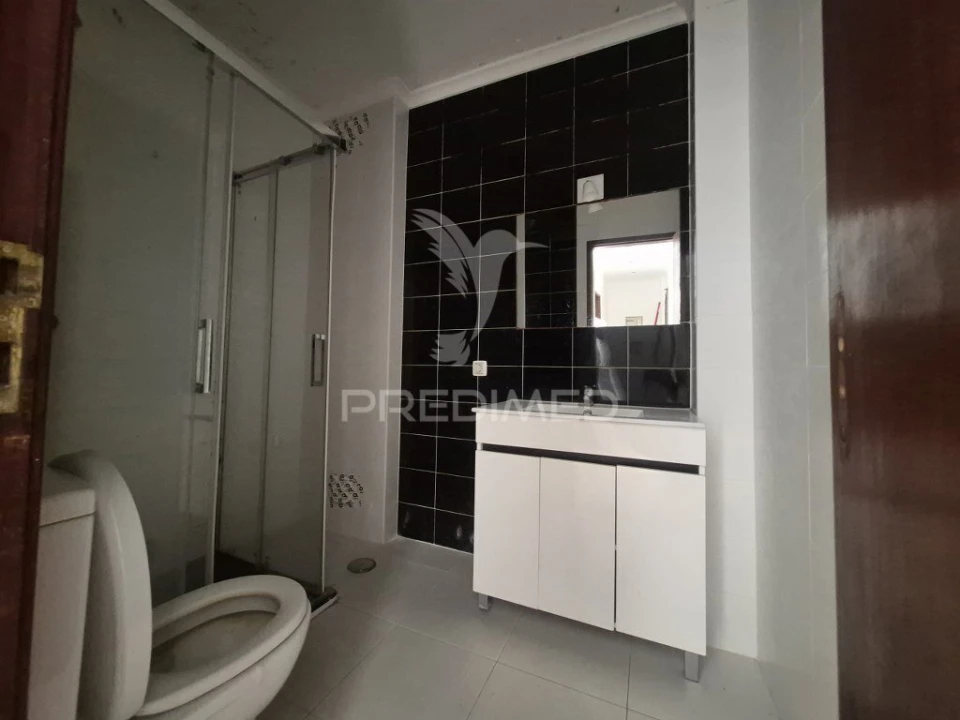 Apartamento T2 para Venda em União das Freguesias de Setúbal Foto 9