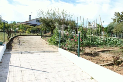 Moradia T3 para Venda em Aguas Belas