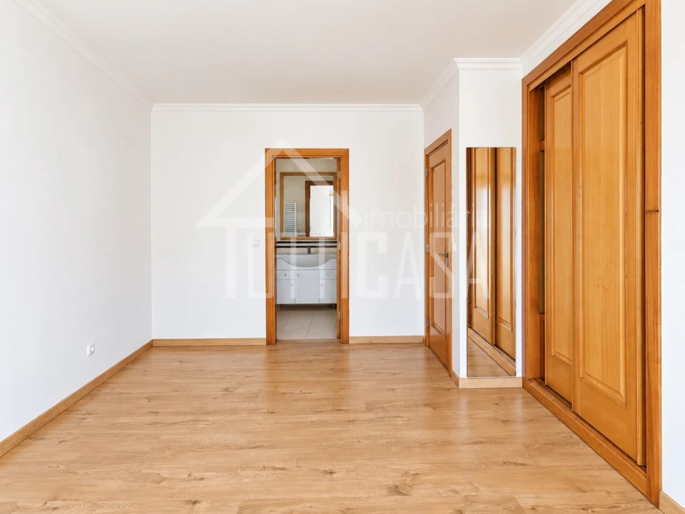 Apartamento T3 para Venda em Malveira e São Miguel de Alcainça Foto 17