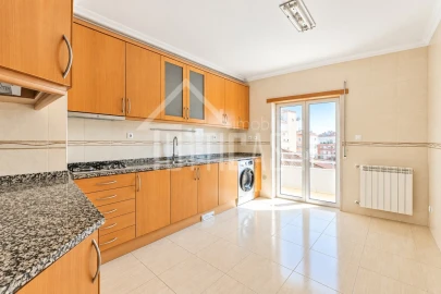 Apartamento T3 para Venda em Malveira e São Miguel de Alcainça