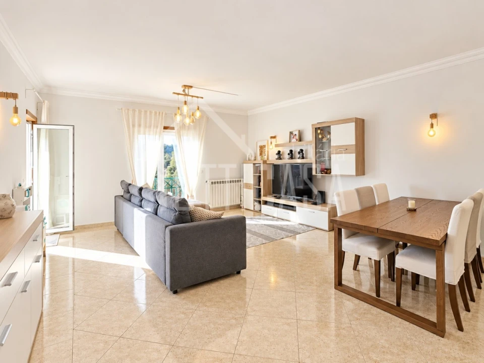 Apartamento T2 para Venda em Milharado Foto 1
