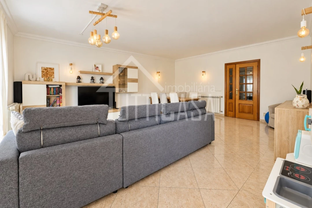 Apartamento T2 para Venda em Milharado Foto 7