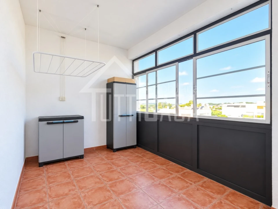 Apartamento T2 para Venda em Milharado Foto 12