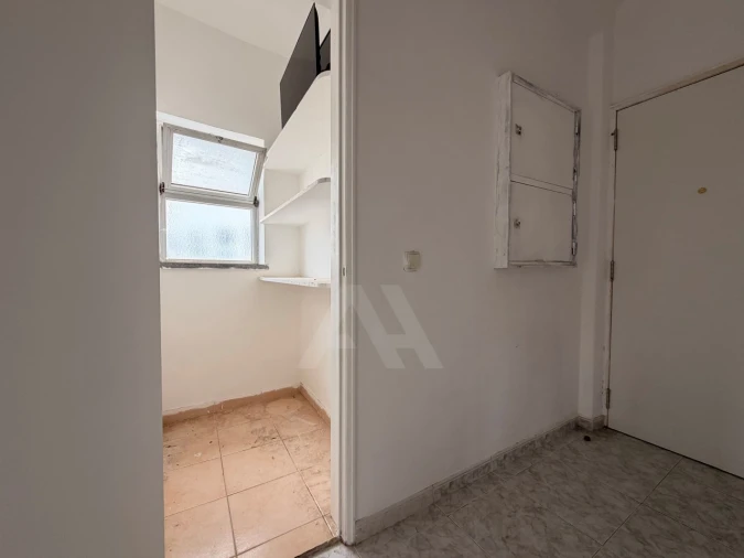 Apartamento T1 para Venda em Agualva e Mira-Sintra Foto 3