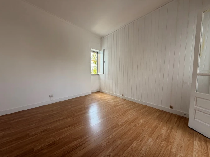 Apartamento T1 para Venda em Agualva e Mira-Sintra Foto 14