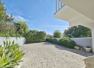 Moradia T5 para Venda em Recardães e Espinhel