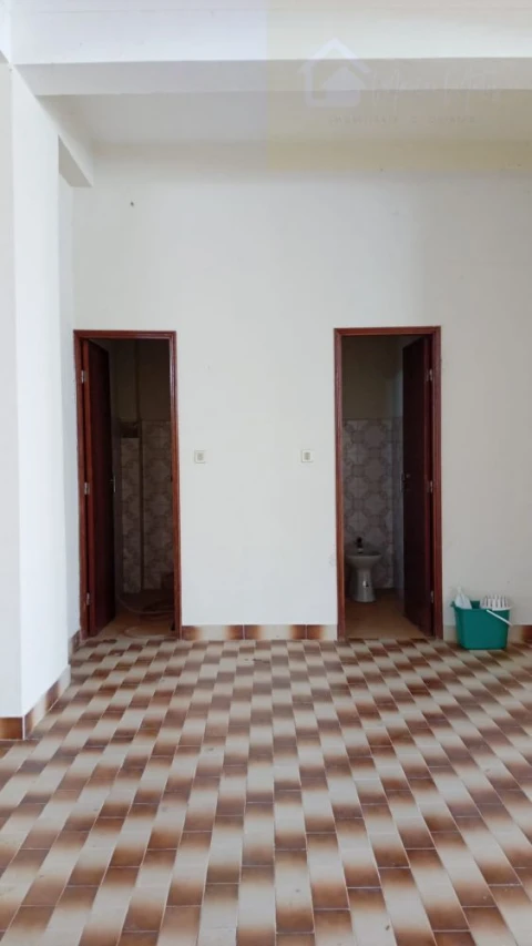 Loja para Venda em Mangualde, Mesquitela e Cunha Alta