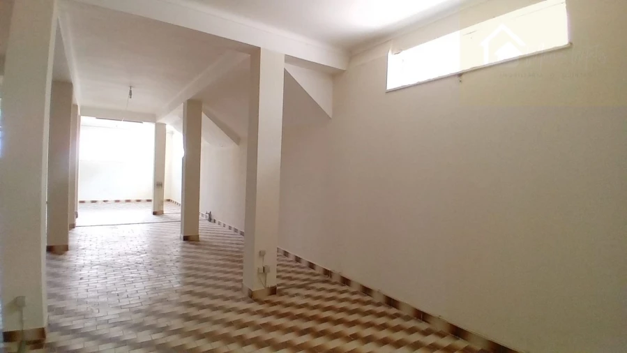 Loja para Venda em Mangualde, Mesquitela e Cunha Alta Foto 4