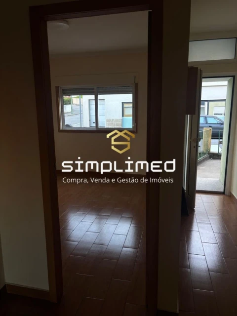 Apartamento T1 para Arrendamento em Oliveira do Douro