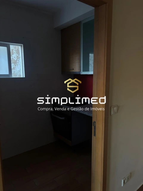 Apartamento T1 para Arrendamento em Oliveira do Douro