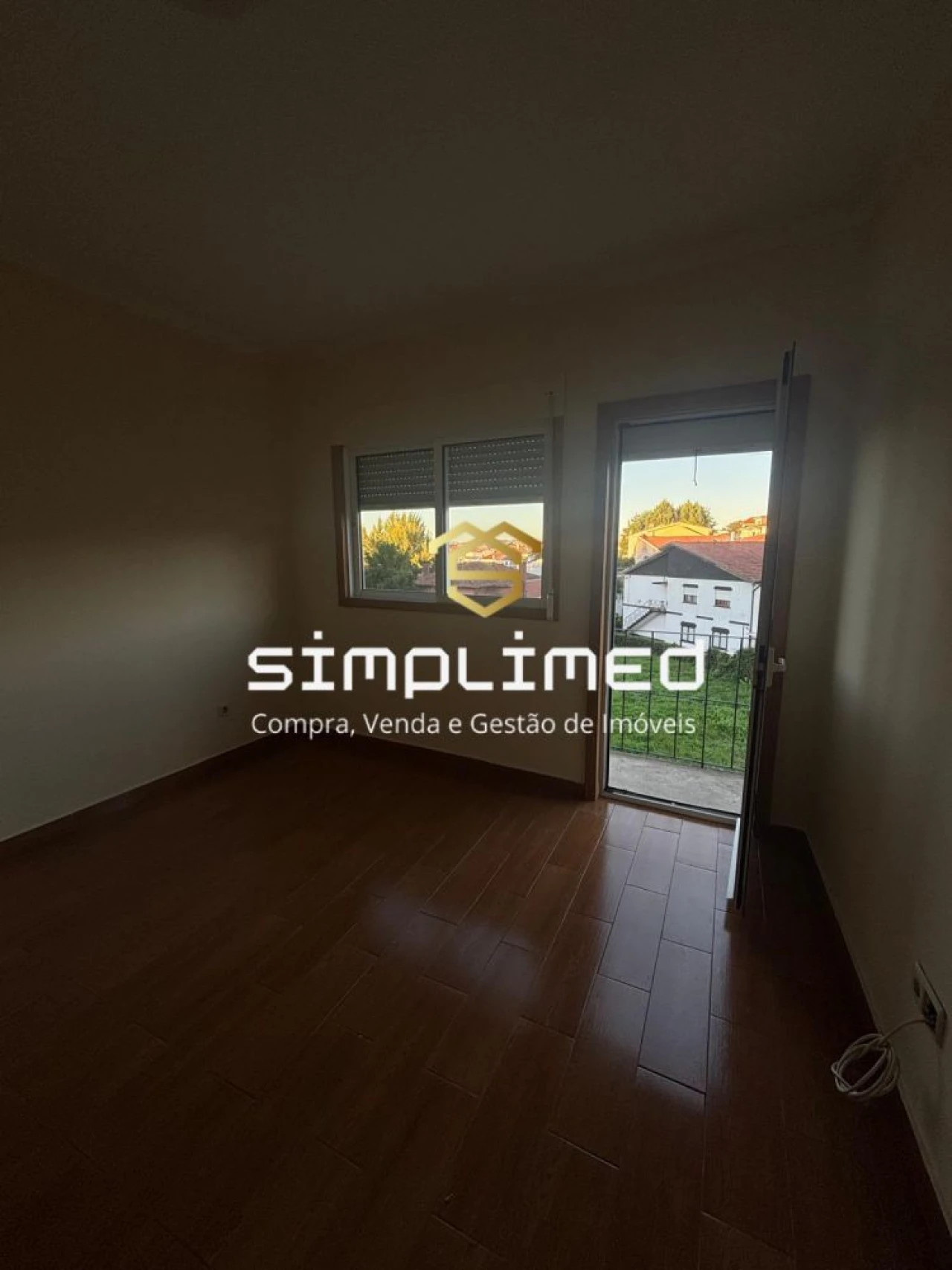 Apartamento T1 para Arrendamento em Oliveira do Douro Foto 1
