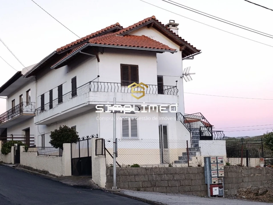 Moradia T3 para Venda em Belmonte e Colmeal da Torre Foto 1