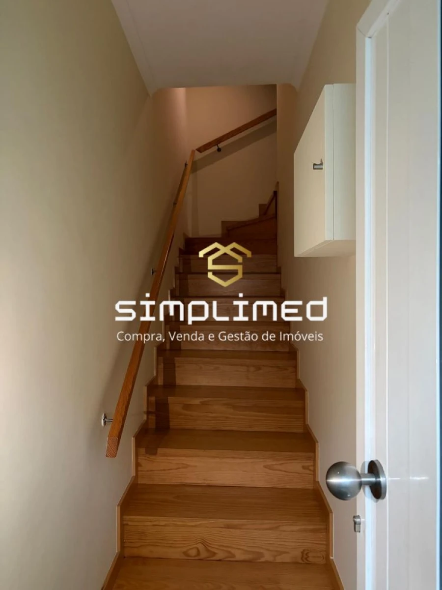 Apartamento T2 para Arrendamento em Oliveira do Douro Foto 11