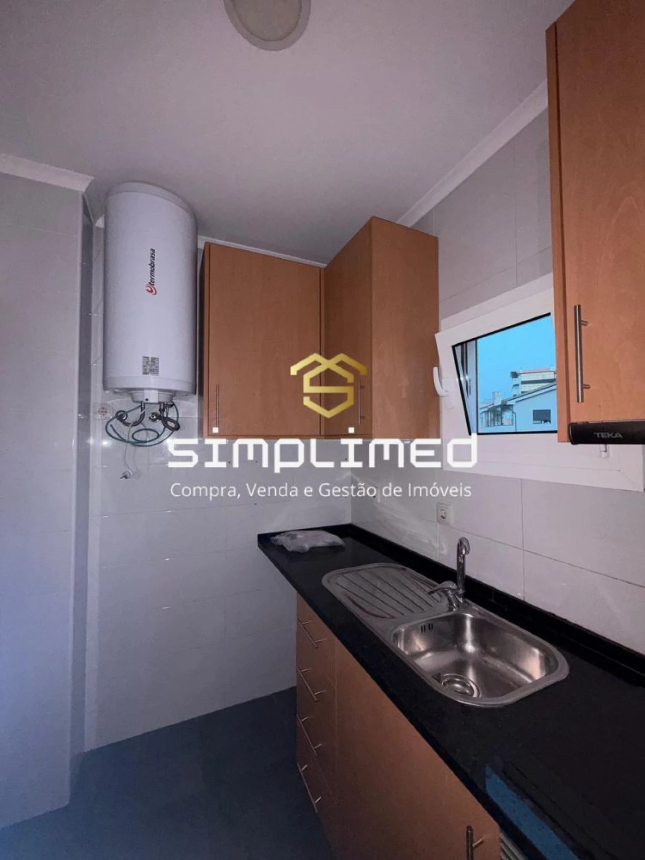 Apartamento T2 para Arrendamento em Oliveira do Douro Foto 2