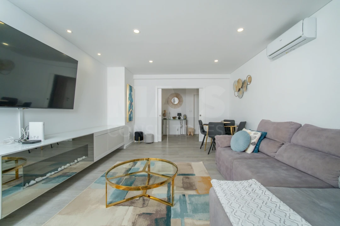 Apartamento T4 para Venda em Samora Correia Foto 7
