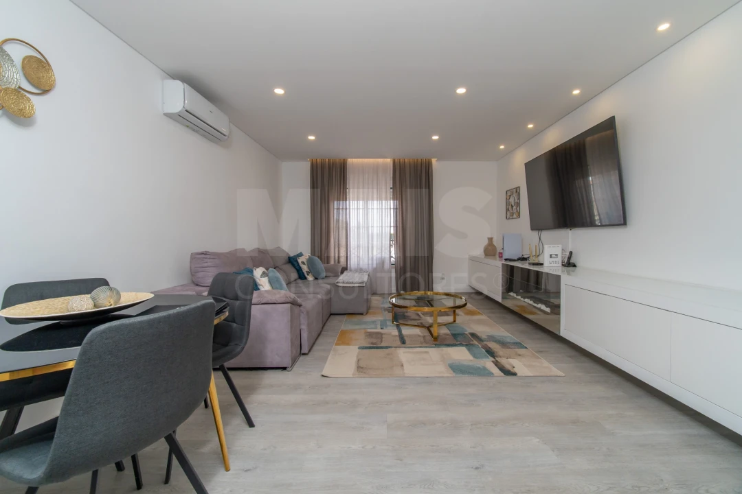 Apartamento T4 para Venda em Samora Correia Foto 9