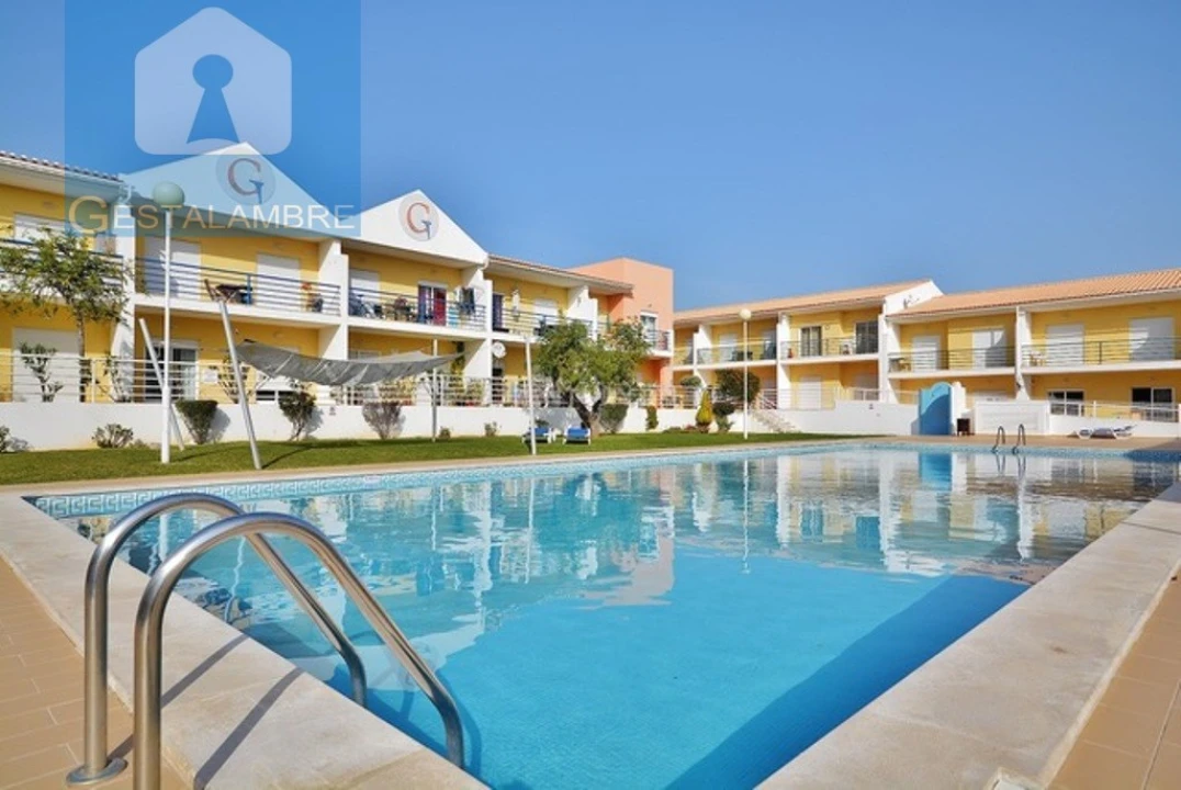 Apartamento T2 para Venda em Guia Foto 3